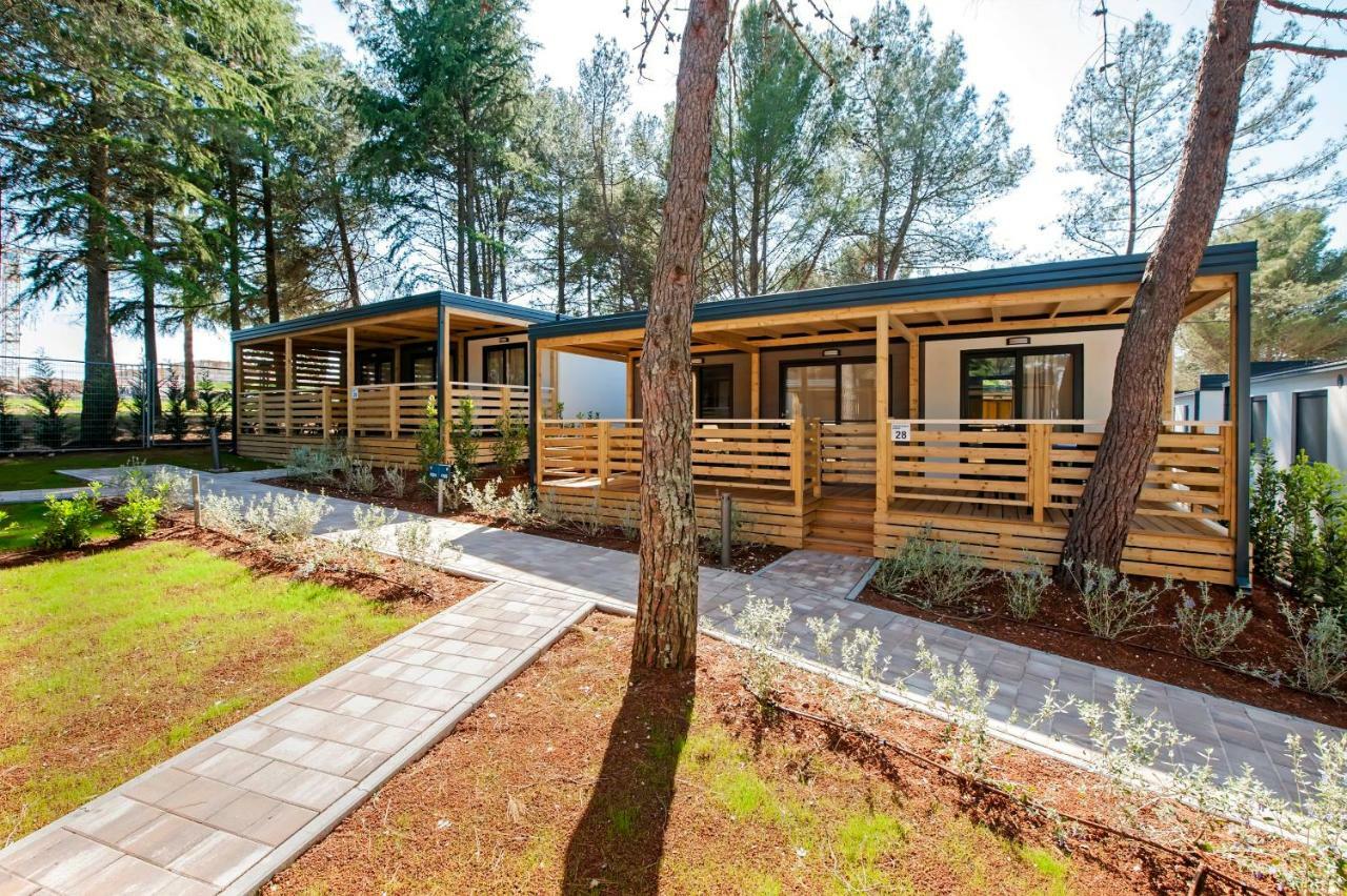Campsite Lanterna Mobile Homes Mediteran Kamp Poreč Exterior foto